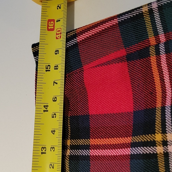 Massimo Fabro Italy Beautiful classic skirt excellent material. - Picture 10 of 12